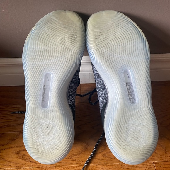 Nike KD 11 Basketball Shoes - Picture 7 of 9